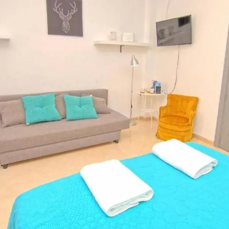 Homestay Economic Mercado *